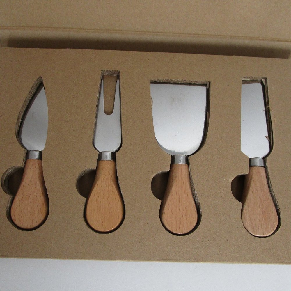 NIB charcuterie utensil set